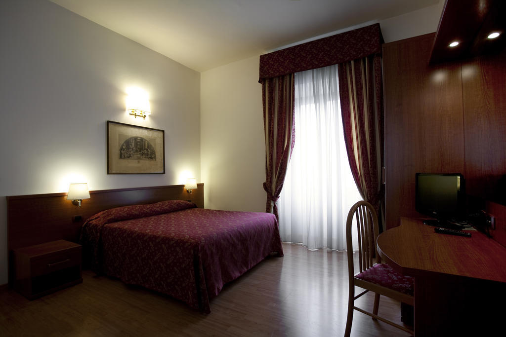Domus Appia 154 B&B Roma Esterno foto
